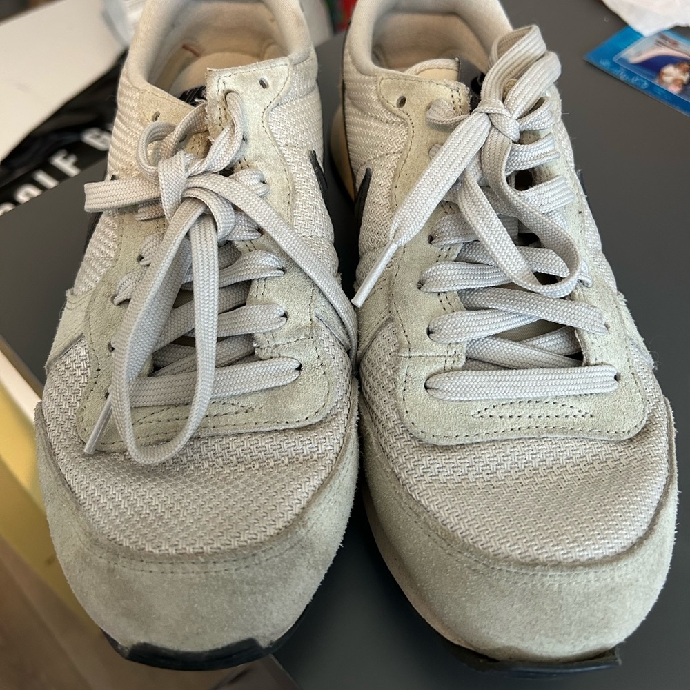 Nike women’s internationalist shoes 7.5